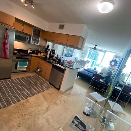 Comfortable Room In The Brickell City Center Area マイアミ エクステリア 写真
