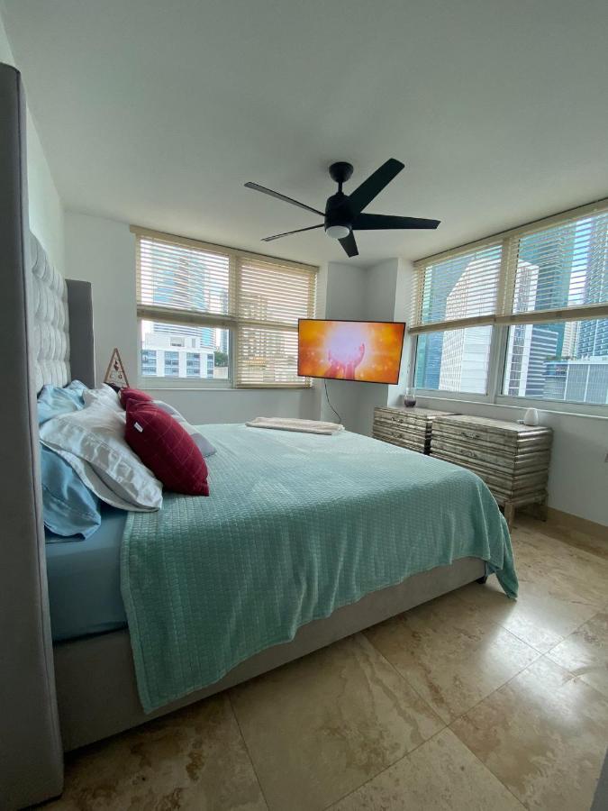 Comfortable Room In The Brickell City Center Area マイアミ エクステリア 写真